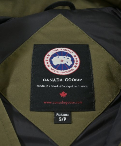 CANADA GOOSE（カナダグース）ダウンジャケット/ダウンベスト カーキ サイズ:S メンズ/2200662521013