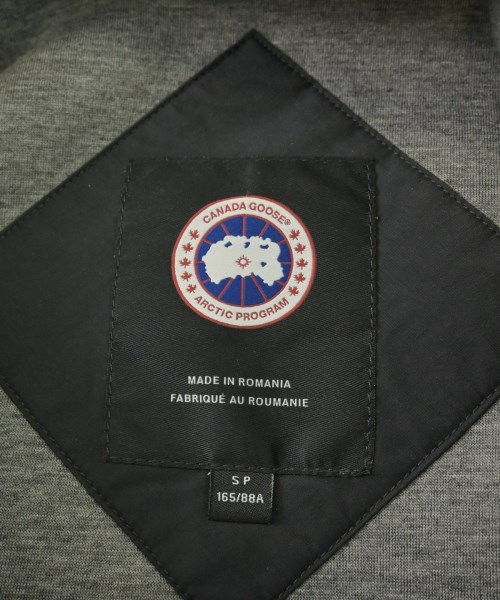 CANADA GOOSE（カナダグース）その他 ベージュ サイズ:S レディース/2200720048049