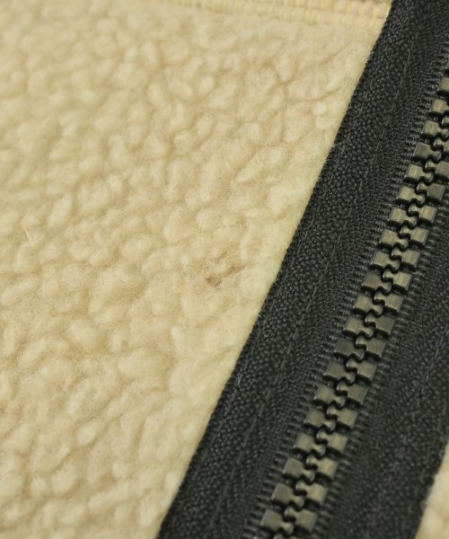 CANADA GOOSE（カナダグース）その他 ベージュ サイズ:S レディース/2200720048049