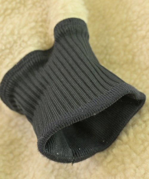 CANADA GOOSE（カナダグース）その他 ベージュ サイズ:S レディース/2200720048049