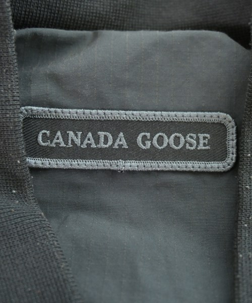 CANADA GOOSE（カナダグース）ダウンジャケット/ダウンベスト 黒 サイズ:M メンズ/2200725423025