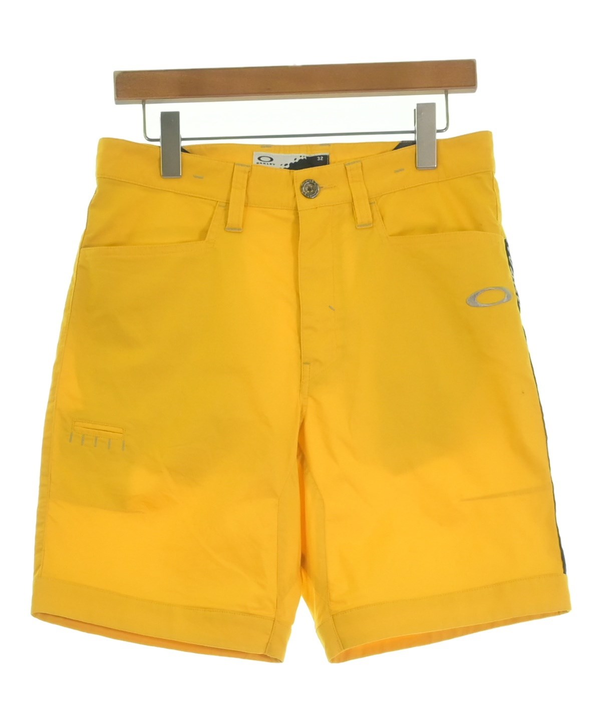 OAKLEY（オークリー）ショートパンツ 黄 サイズ:32(L位) メンズ