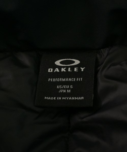 OAKLEY（オークリー）ダウンジャケット/ダウンベスト 黒 サイズ:M メンズ/2200654997024