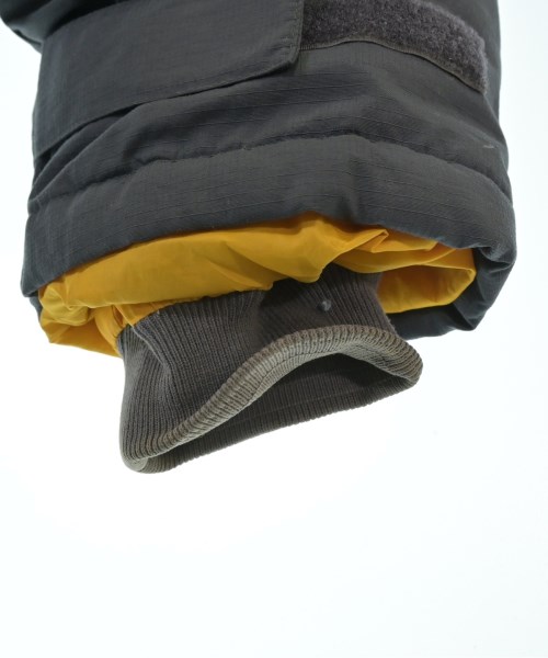 NIKE（ナイキ）ダウンジャケット/ダウンベスト グレー サイズ:M メンズ/2200676120011