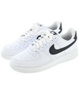 NIKE スニーカー