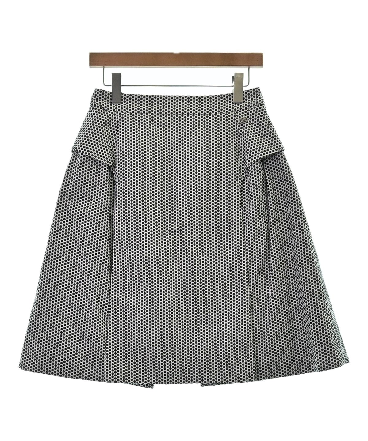 Sasaです。正規品 シャネル スカート ヴィンテージ CHANEL（シャネル）ひざ丈スカート 黒 サイズ:38(S位) レディース