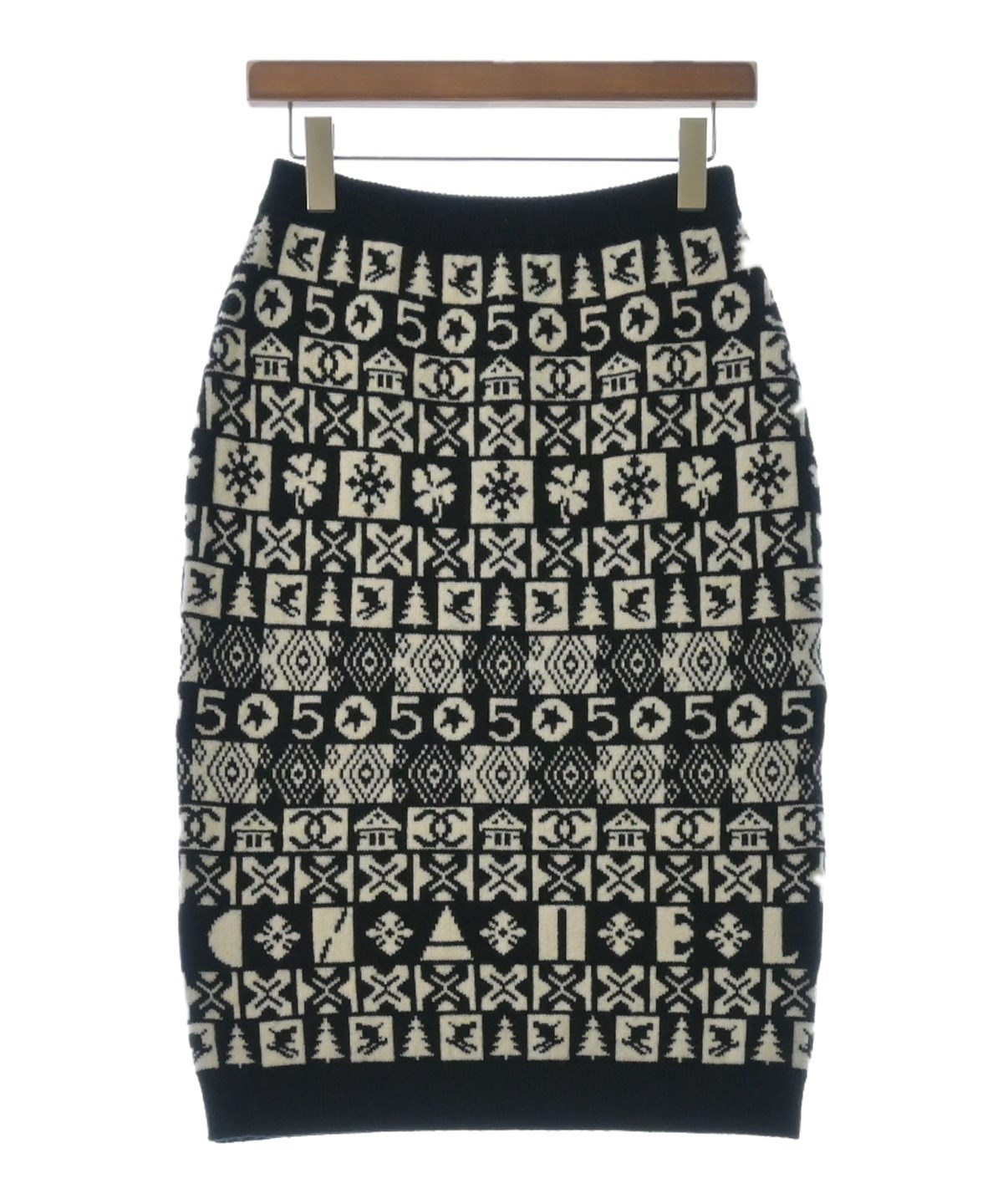 CHANEL（シャネル）ひざ丈スカート 黒 サイズ:38(S位