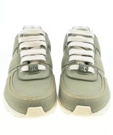 CHANEL（シャネル）スニーカー カーキ サイズ:39(26cm位) レディース/2200713665055