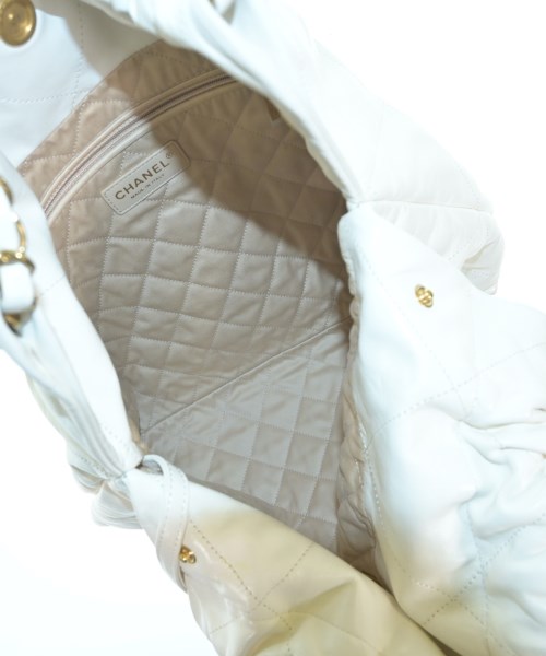 CHANEL（シャネル）ショルダーバッグ 白 サイズ:- レディース/2200716955047