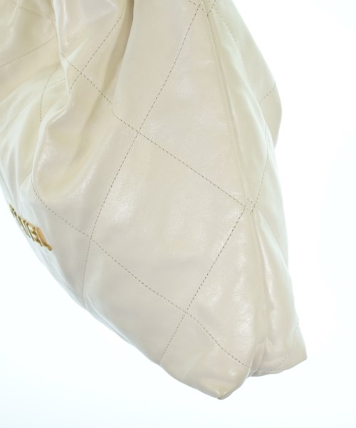 CHANEL（シャネル）ショルダーバッグ 白 サイズ:- レディース/2200716955047