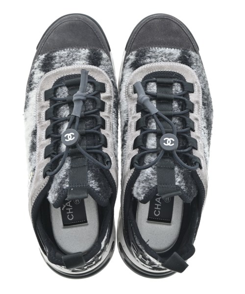 CHANEL（シャネル）スニーカー グレー サイズ:EU39(25.5cm位) レディース/2200648547037