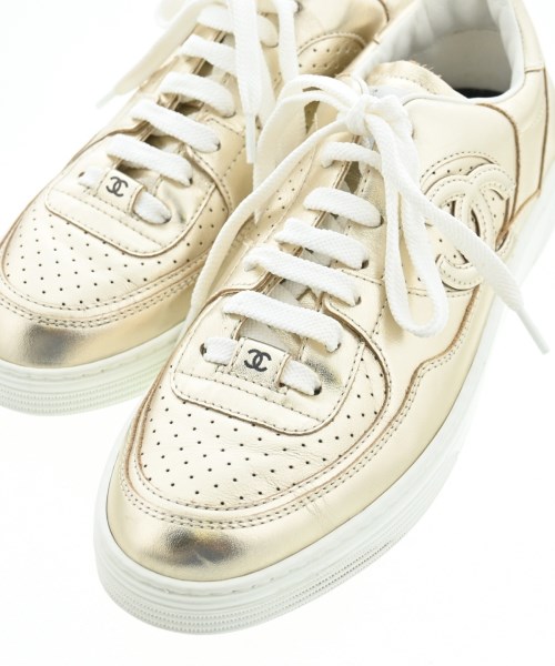 CHANEL（シャネル）スニーカー ゴールド サイズ:EU38(24.5cm位) レディース/2200651149242