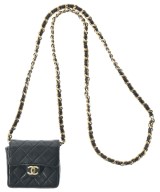 CHANEL（シャネル）ポーチ 黒 サイズ:- レディース/2200665928048