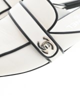 CHANEL（シャネル）サンダル 白 サイズ:EU38 1/2(25cm位) レディース/2200724085309