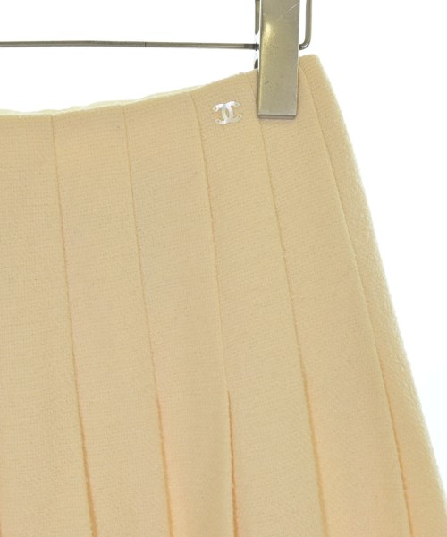 CHANEL（シャネル）ひざ丈スカート 黄 サイズ:38(S位) レディース/2200684202099