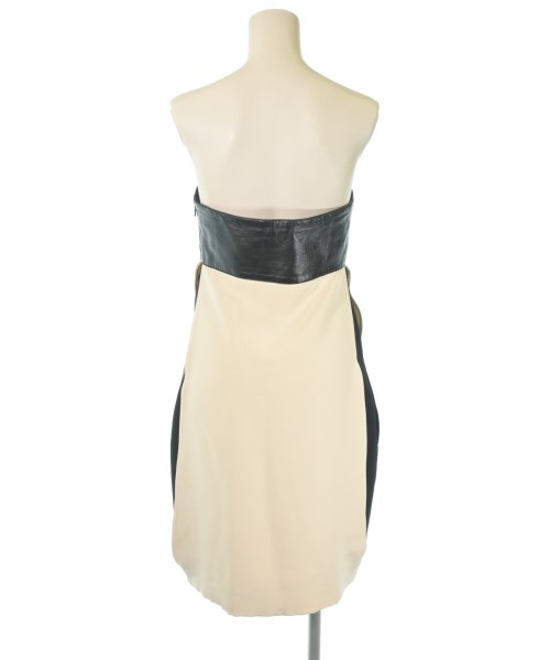 LOEWE（ロエベ）ワンピース 白 サイズ:38(S位) レディース/2200637428026