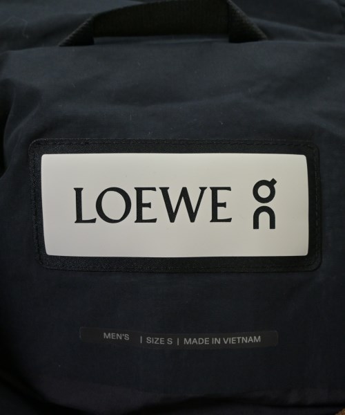 LOEWE（ロエベ）ダウンジャケット/ダウンベスト 黒 サイズ:S メンズ/2200639985022
