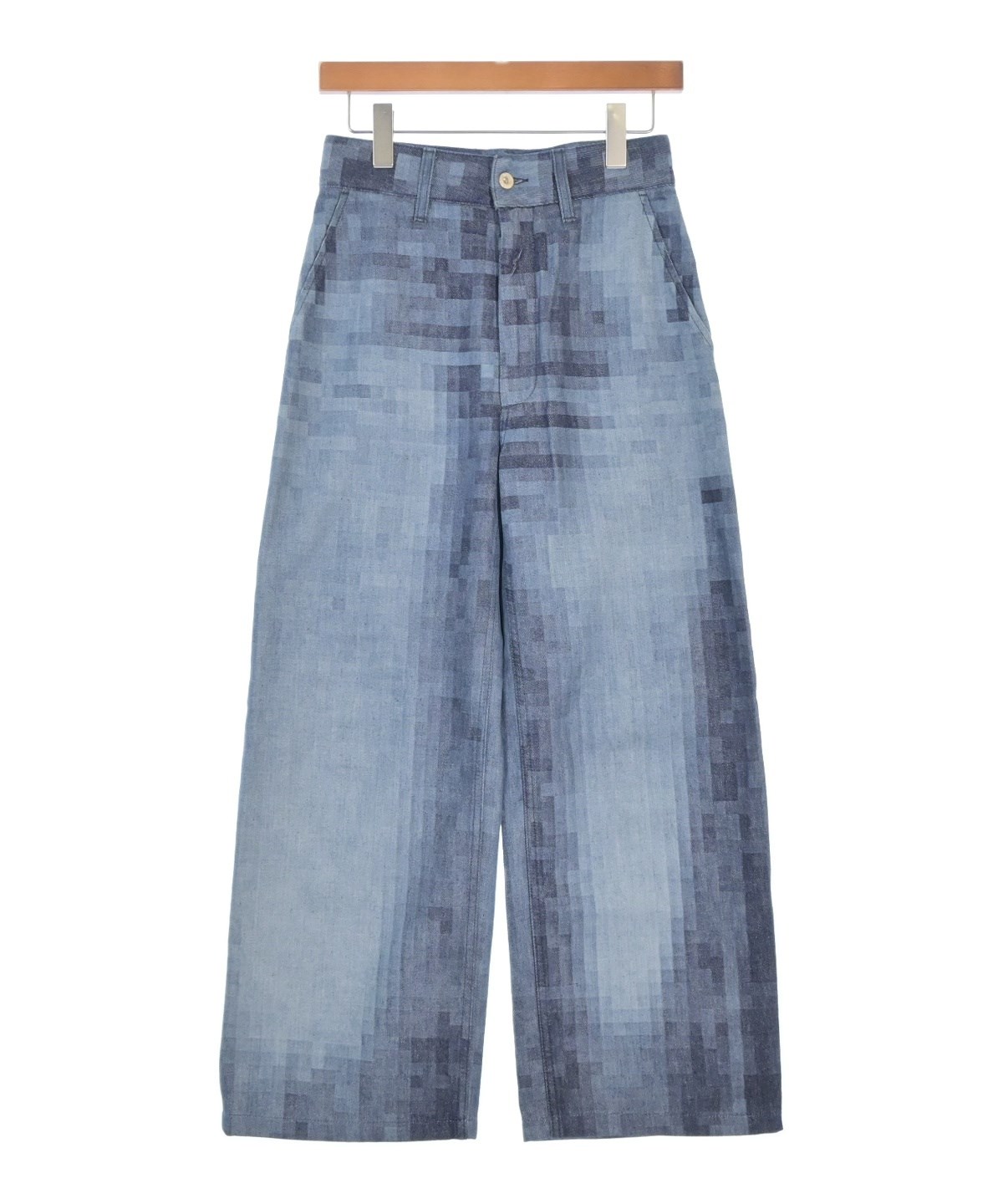 LOEWE（ロエベ）デニムパンツ 青 サイズ:32(M位) レディース