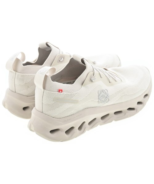 LOEWE（ロエベ）スニーカー ベージュ サイズ:26cm メンズ/2200624386216