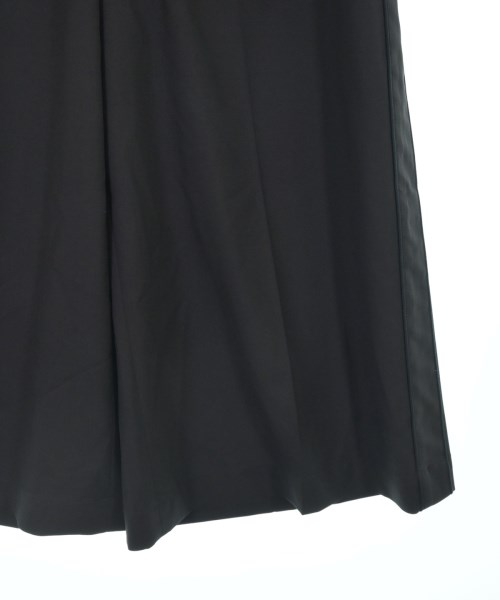 LOEWE（ロエベ）クロップドパンツ 黒 サイズ:S レディース/2200617605072