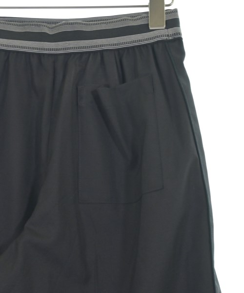 LOEWE（ロエベ）クロップドパンツ 黒 サイズ:S レディース/2200617605072