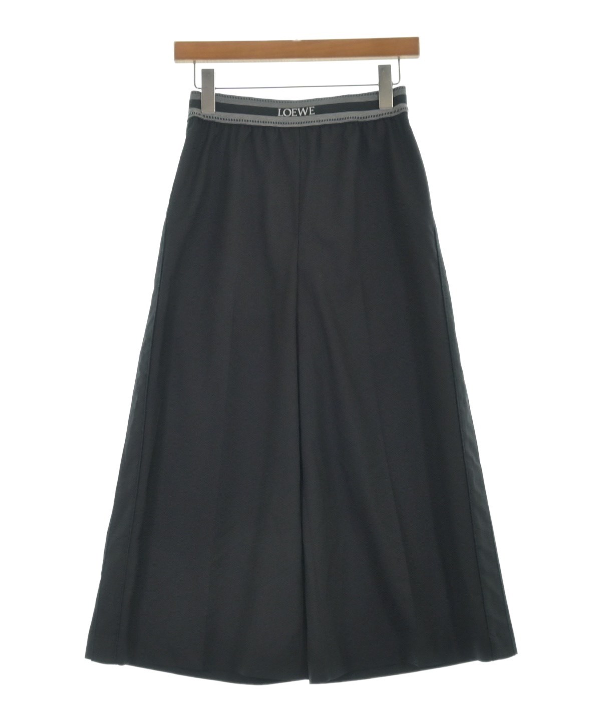 LOEWE（ロエベ）クロップドパンツ 黒 サイズ:S レディース
