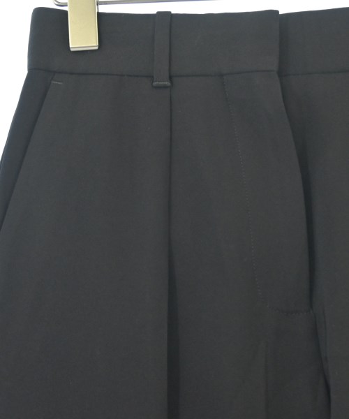 LOEWE（ロエベ）クロップドパンツ 黒 サイズ:34(XXS位) レディース/2200693916284