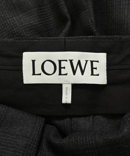 LOEWE（ロエベ）ショートパンツ グレー サイズ:32(XXS位) レディース/2200687078165