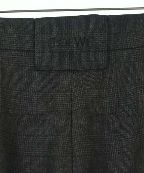 LOEWE（ロエベ）ショートパンツ グレー サイズ:32(XXS位) レディース/2200687078165