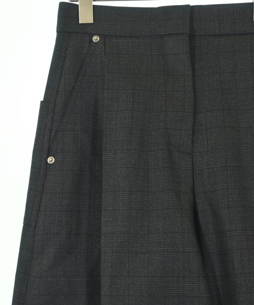 LOEWE（ロエベ）ショートパンツ グレー サイズ:32(XXS位) レディース/2200687078165