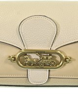 COACH（コーチ）ショルダーバッグ 白 サイズ:- レディース/2200682039048