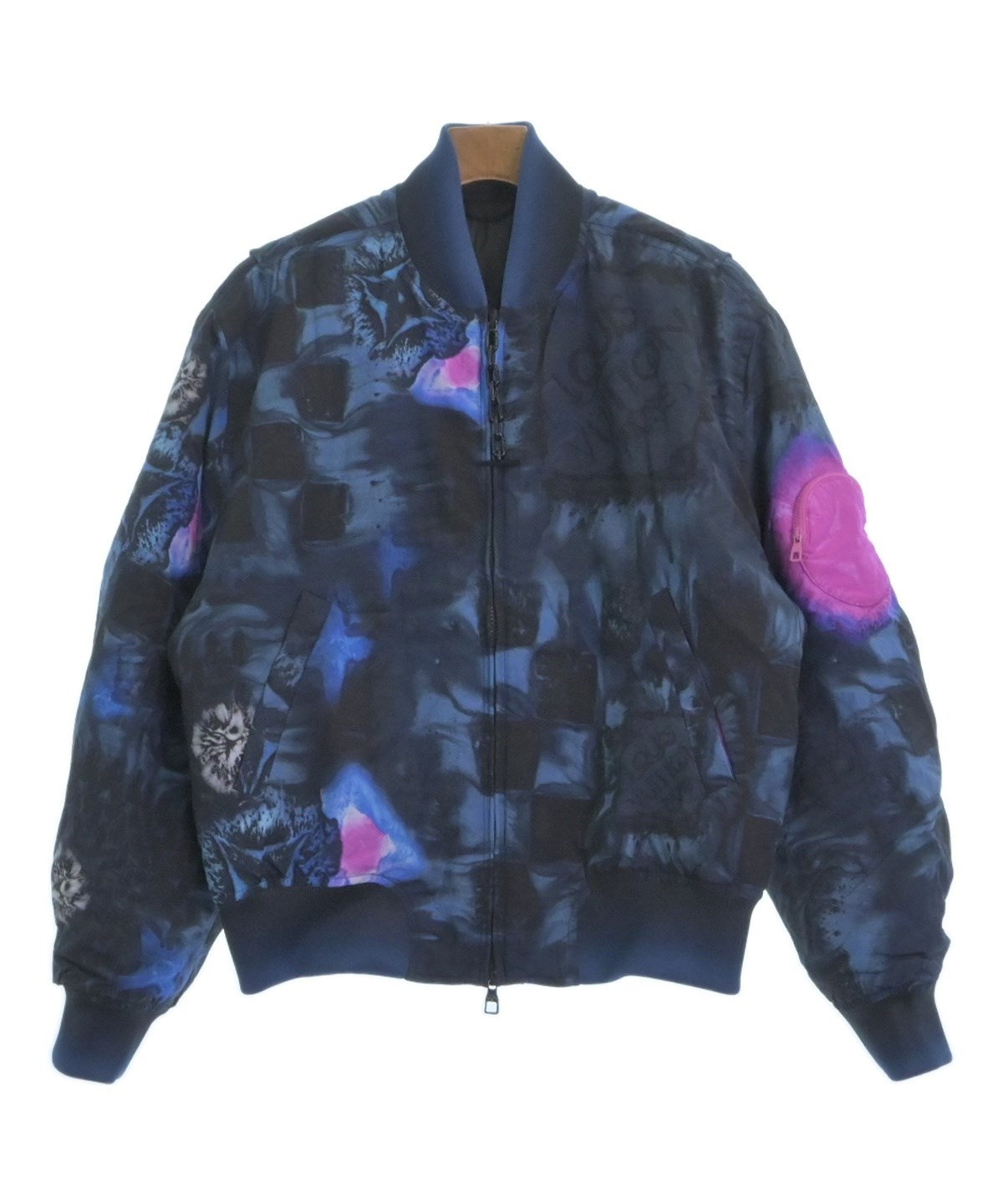 LOUIS VUITTON（ルイヴィトン）ダウンジャケット/ダウンベスト 紺