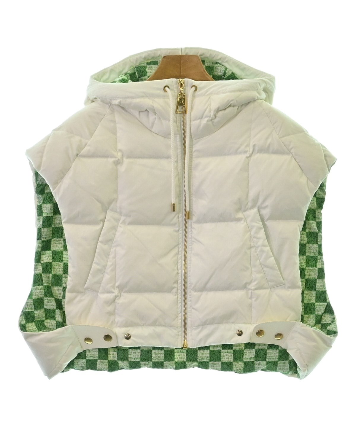 LOUIS VUITTON（ルイヴィトン）ダウンジャケット/ダウンベスト 白