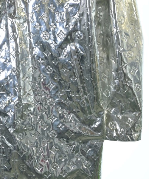 LOUIS VUITTON（ルイヴィトン）ステンカラーコート シルバー サイズ:52(XXL位) メンズ/2200512914026