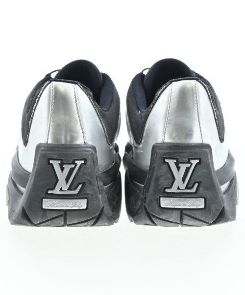 LOUIS VUITTON（ルイヴィトン）スニーカー シルバー サイズ:UK7 1/2(26cm位) メンズ/2200643130128