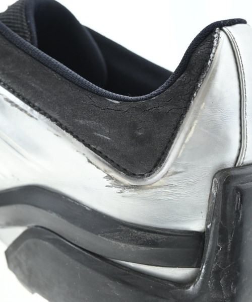 LOUIS VUITTON（ルイヴィトン）スニーカー シルバー サイズ:UK7 1/2(26cm位) メンズ/2200643130128