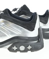 LOUIS VUITTON（ルイヴィトン）スニーカー シルバー サイズ:UK7 1/2(26cm位) メンズ/2200643130128
