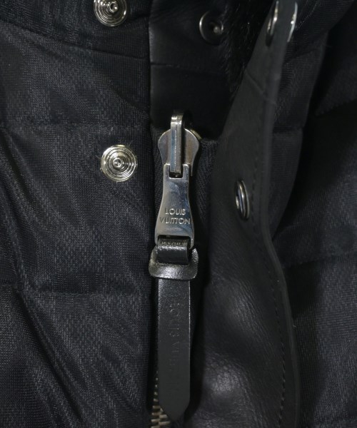 LOUIS VUITTON（ルイヴィトン）ダウンジャケット/ダウンベスト 黒 サイズ:48(L位) メンズ/2200619171247