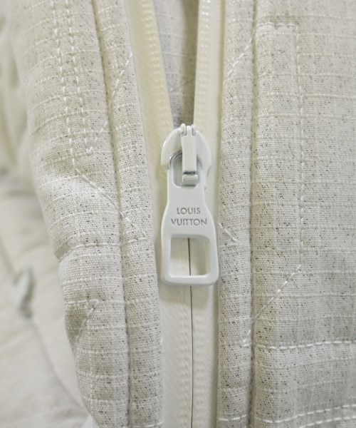 LOUIS VUITTON（ルイヴィトン）ダウンジャケット/ダウンベスト グレー サイズ:54(XXL位) メンズ/2200630180044