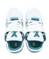 LOUIS VUITTON（ルイヴィトン）スニーカー 白 サイズ:UK9 1/2(28cm位) メンズ/2200630180105