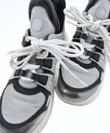 LOUIS VUITTON（ルイヴィトン）スニーカー グレー サイズ:EU38(24.5cm位) レディース/2200633185091