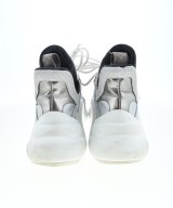 LOUIS VUITTON（ルイヴィトン）スニーカー グレー サイズ:EU38(24.5cm位) レディース/2200633185091