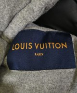 LOUIS VUITTON（ルイヴィトン）ダウンジャケット/ダウンベスト グレー サイズ:44(S位) メンズ/2200611880024