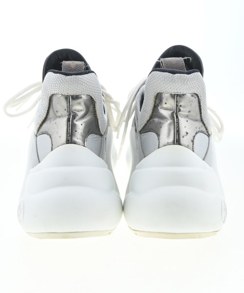 LOUIS VUITTON（ルイヴィトン）スニーカー グレー サイズ:EU40(26.5cm位) レディース/2200717324019