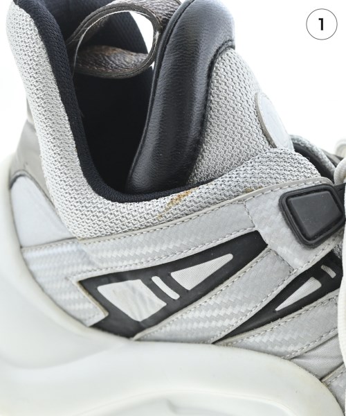 LOUIS VUITTON（ルイヴィトン）スニーカー グレー サイズ:EU40(26.5cm位) レディース/2200717324019