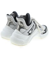 LOUIS VUITTON（ルイヴィトン）スニーカー グレー サイズ:EU40(26.5cm位) レディース/2200717324019
