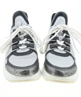 LOUIS VUITTON（ルイヴィトン）スニーカー グレー サイズ:EU40(26.5cm位) レディース/2200717324019