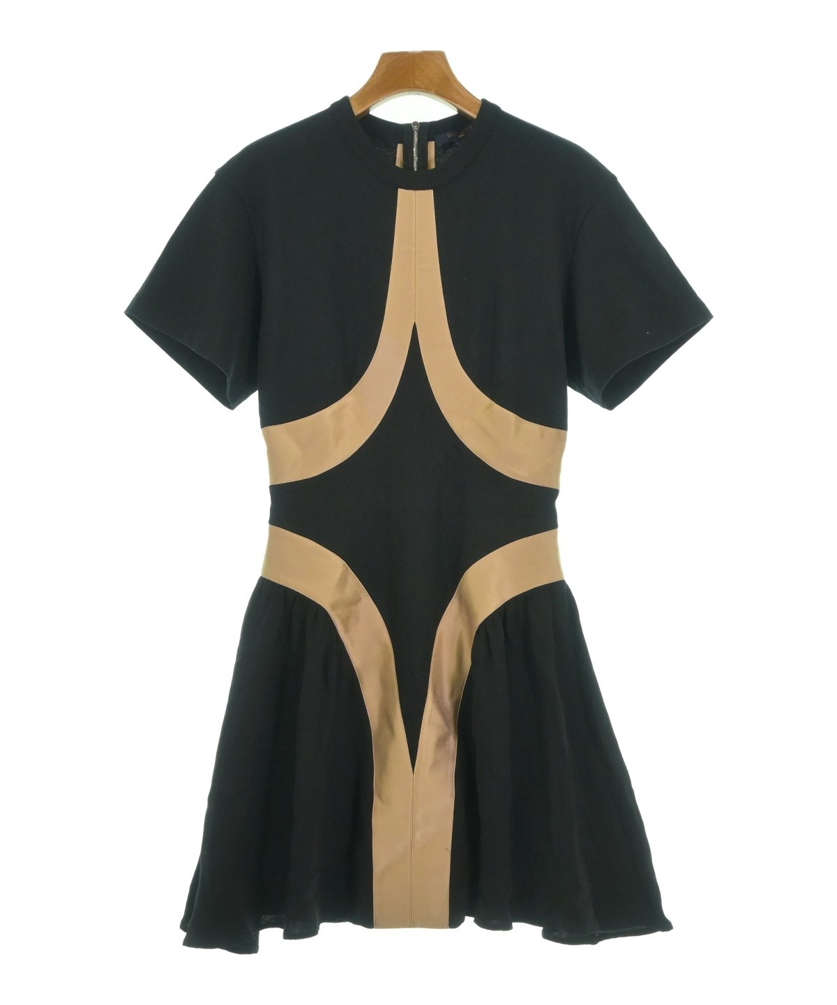 LOUIS VUITTON（ルイヴィトン）ワンピース 黒 サイズ:XS レディース