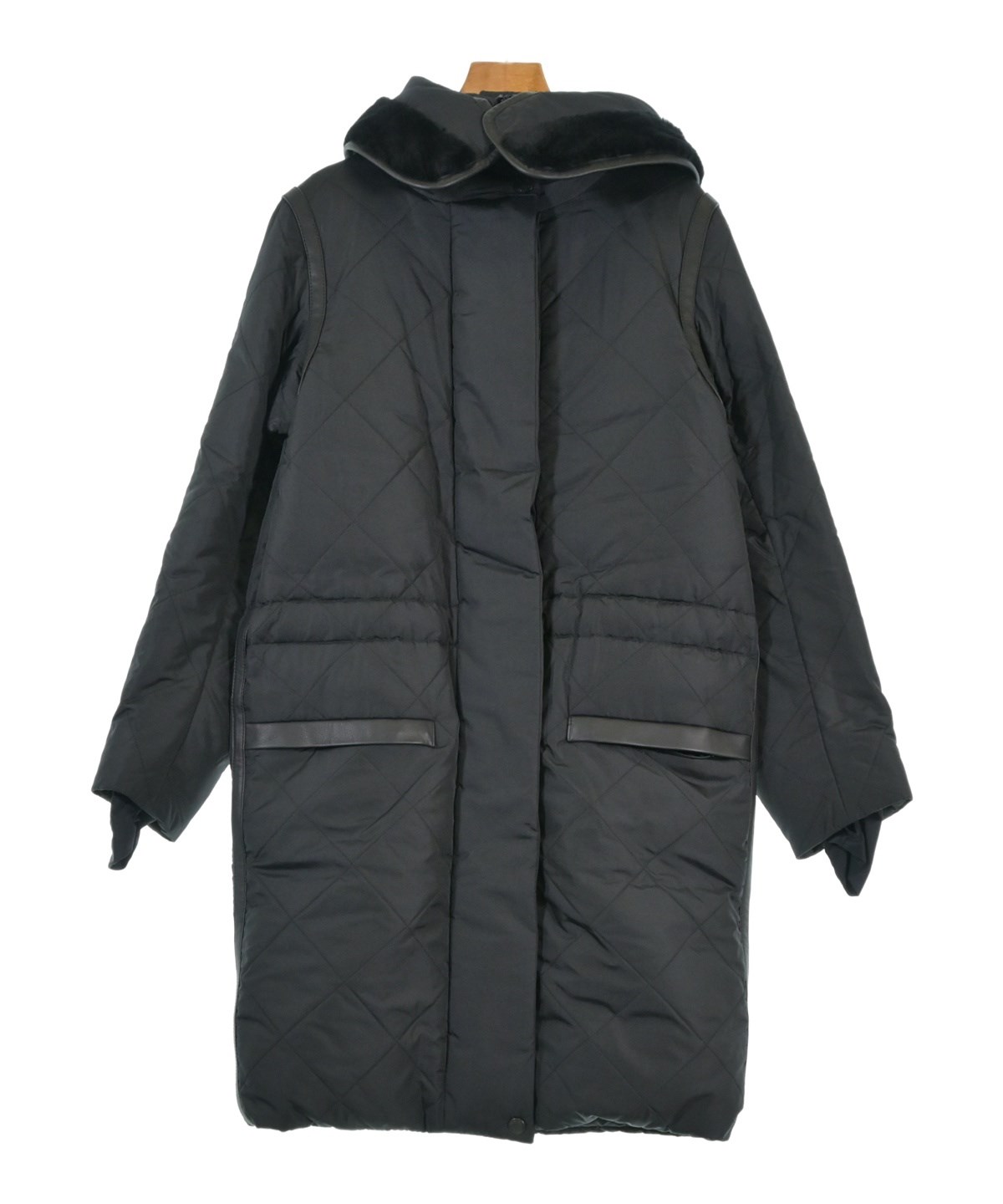 HERMES（エルメス）ダウンコート 黒 サイズ:34(XXS位) レディース