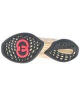 GUCCI（グッチ）スニーカー ベージュ サイズ:EU42(27cm位) メンズ/2200637931083